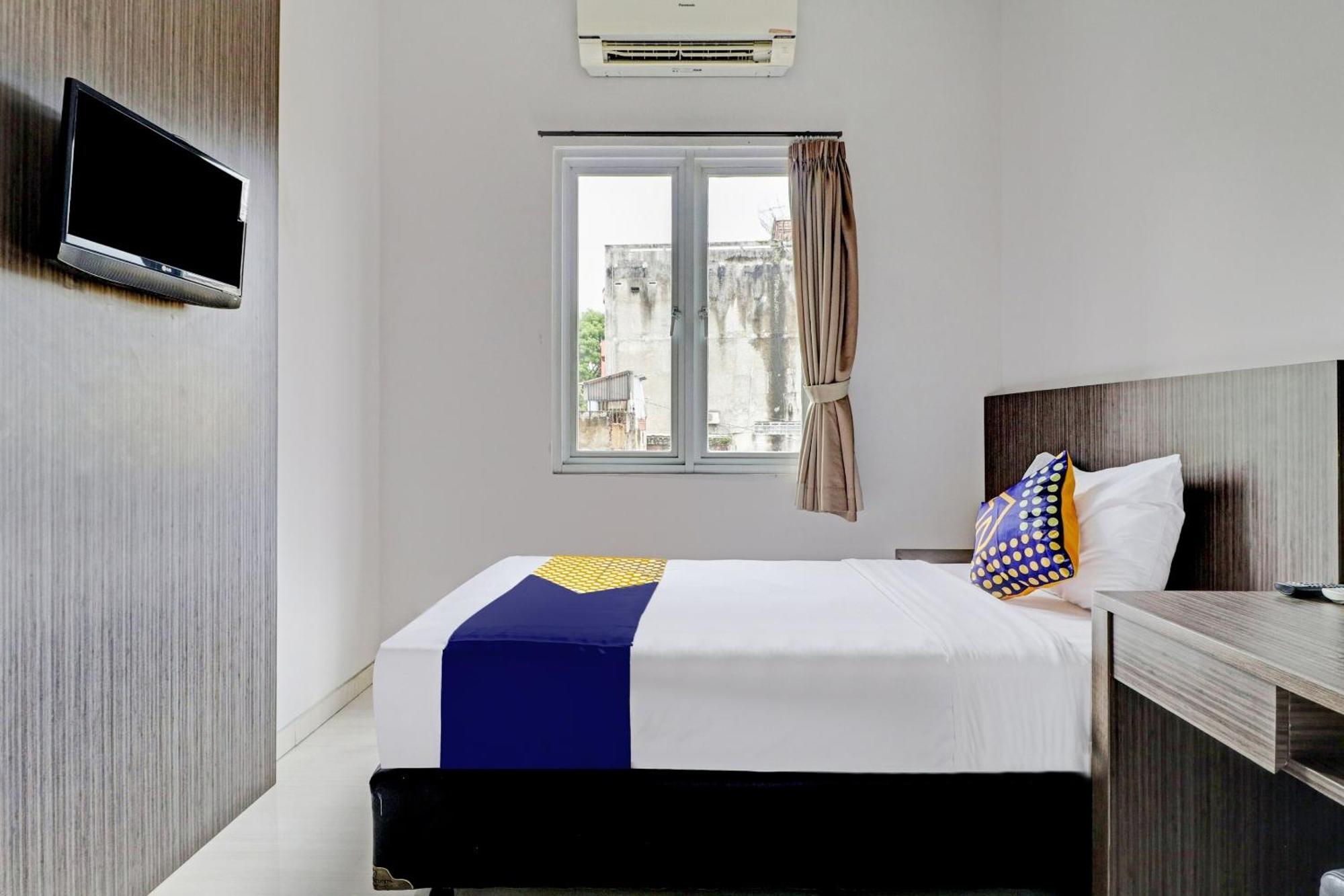 Hotel O Cihampelas Near Ciwalk Formerly D'River Guest House Bandung Exterior foto